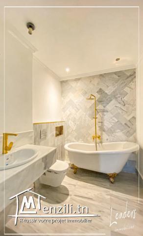 A vendre une villa  en S+4 avec jardin sise à Chotrana 3/27 246 330