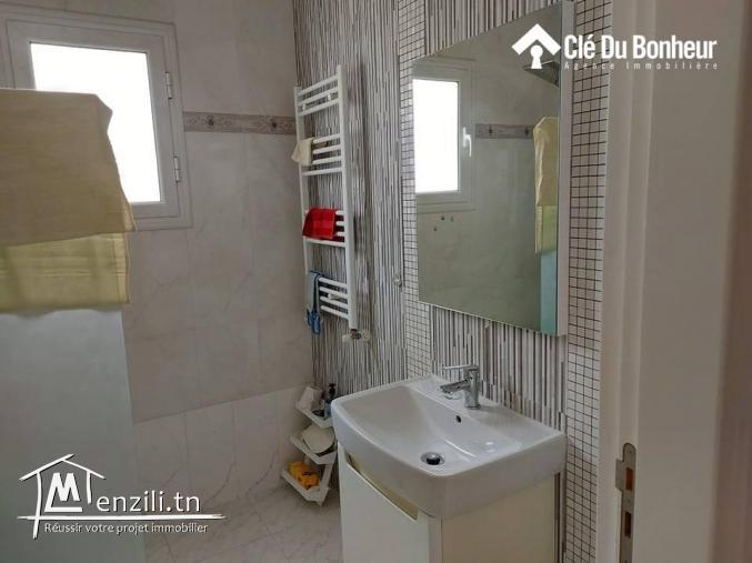 Superbe Appartement avec grand jardin à Chotrana 1