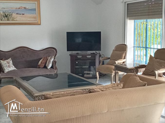 Entre mer et montagne, dans un site verdoyant, avec piscine