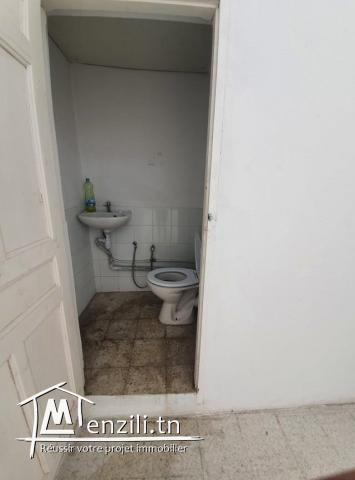 A louer local charguia 1 hauteur industrielle !