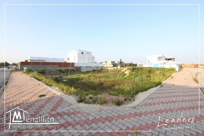 A vendre Un magnifique terrain à La Soukra / 27 246 329