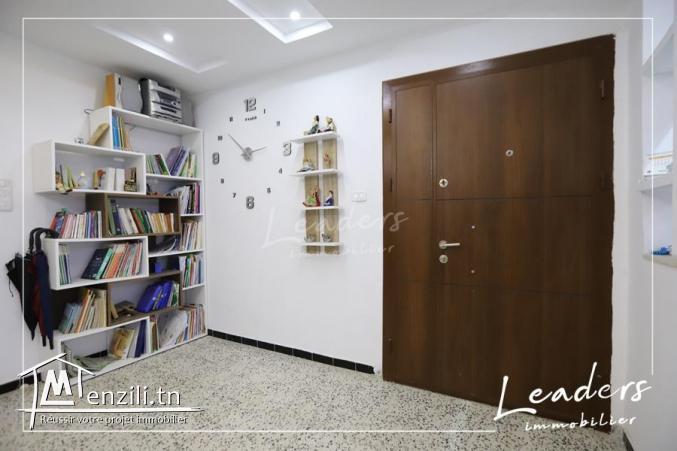A vendre Un appartement en S+3 au1er étage situé à L’Aouina /27246329