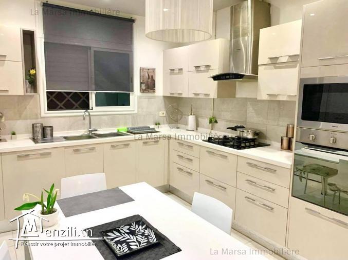 A Louer rdc s3 avec piscine et jardin à Gammarth