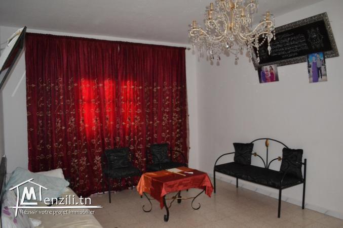 منزل ذو طابقين للبيع