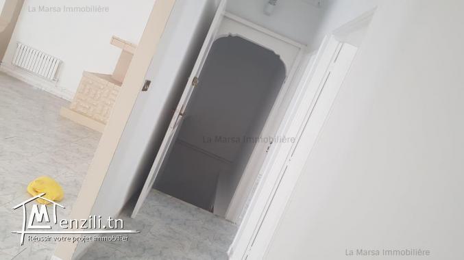 A Louer un rdc s3 avec jardin à Sidi Daoued