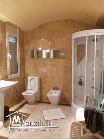 A vendre magnifique maison de 450 m2 dans station balnéaire proche de la mer