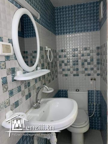 À louer un app a cote de carrefour express 