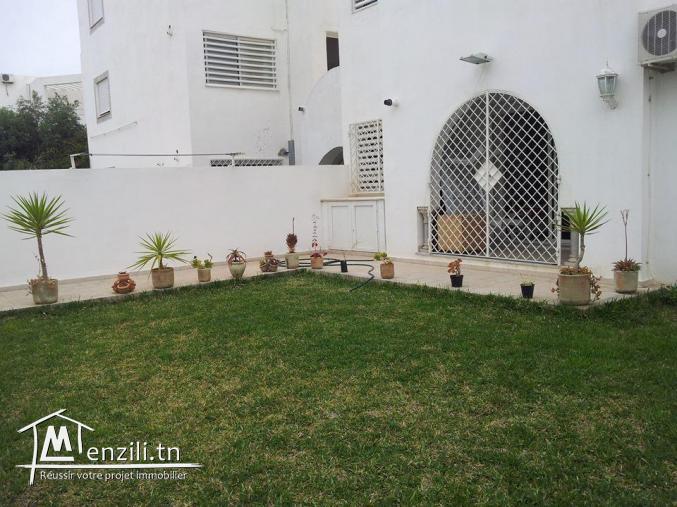 Sidi El Maharsi, dans une récente résidence, gardée 24h/24h, à 250 m de la plage