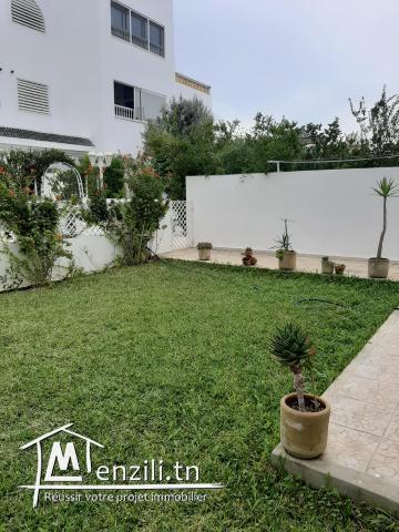 Sidi El Maharsi, dans une récente résidence, gardée 24h/24h, à 250 m de la plage