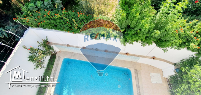 Villa dans une résidence privée à Gammarth Village