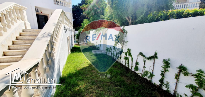 Villa dans une résidence privée à Gammarth Village