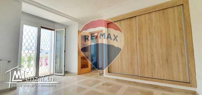 Villa dans une résidence privée à Gammarth Village