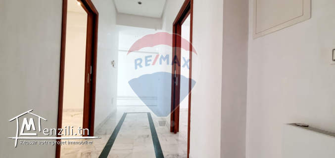 S+3 haut standing à La Marsa Corniche à Vendre