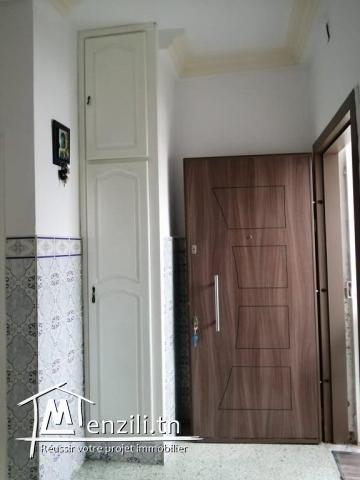 Etage de villa S+3 avec entrée indépendante