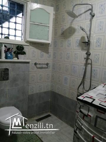 Etage de villa S+3 avec entrée indépendante