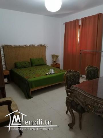 A louer au 2ème étage à l'année S+2