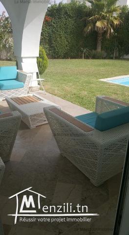 A Louer villa s4 avec piscine et jardin à Gammarth
