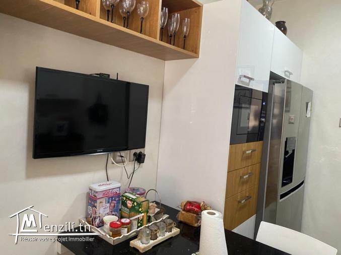 La Soukra Grand S+3 Tres Haut standing meubler ou vide