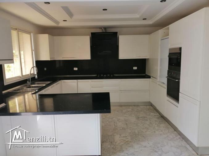 villa triplex la marsa cite el khalil