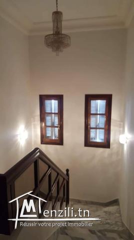 villa  Ariana Bourj Louzir  S+5 Zone Villa