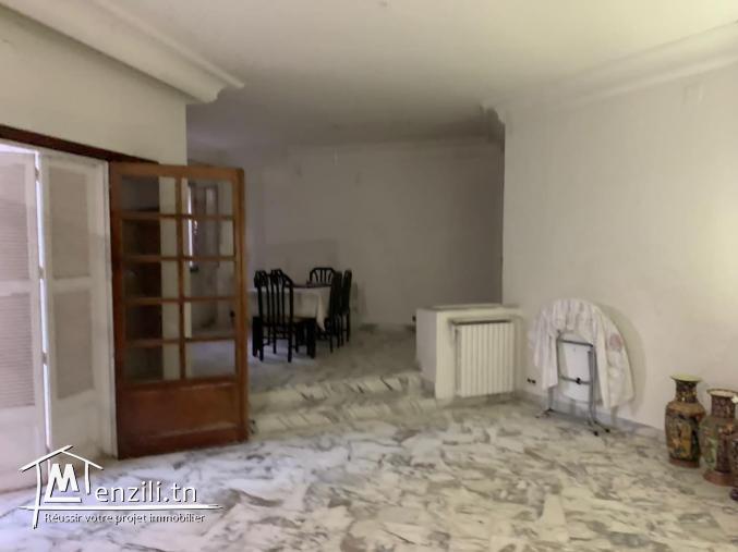 villa  Ariana Bourj Louzir  S+5 Zone Villa