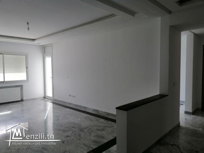 beau S+4 Les Jardins de carthage avec parking ss