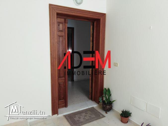 Spacieux étage de villa avec place parking à Sahloul