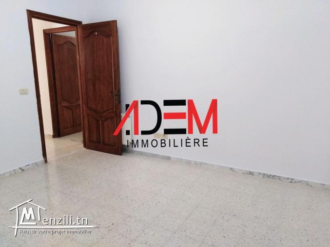 Spacieux étage de villa avec place parking à Sahloul