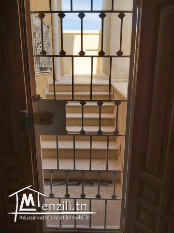 villa haut standing jamais habité à nouvelle madina