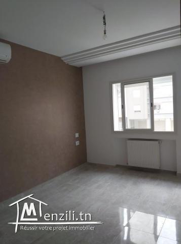 s+2 jamais habité avec place parking et cellier