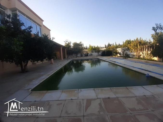 A vendre très belle ferme de 4.5 hectares a mornag