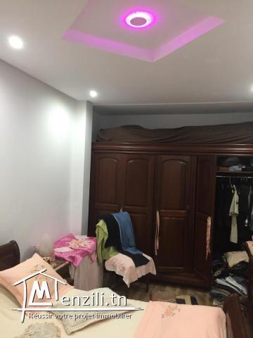 Stop a vendre une coquette immeuble toute neuve R+2