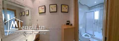 فيلا للبيع بالمنيهلة 950الف دينار