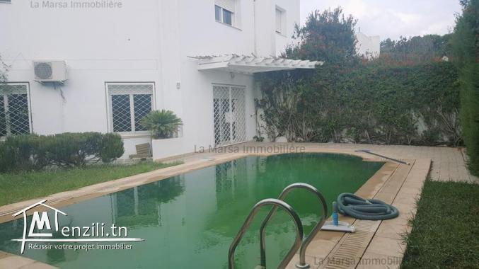 A Louer villa s5 avec piscine et jardin à Marsa Nassim