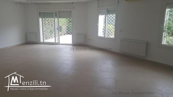 A Louer villa s5 avec piscine et jardin à Marsa Nassim