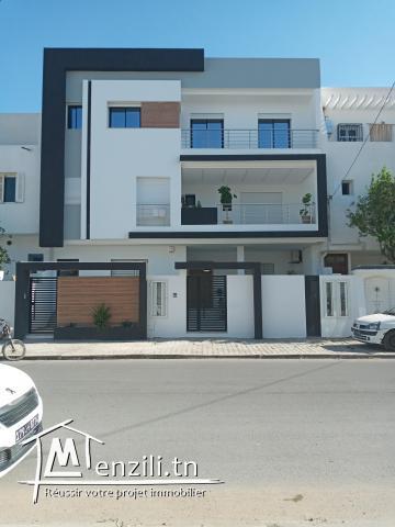 A louer S+2 dans résidence standing neuve située à 400 m de la plage