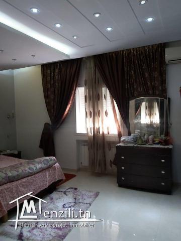 villa haut standing sur trois niveau à nouvelle madina