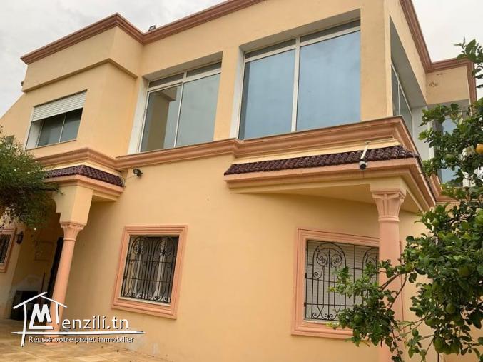 ferme et deux villa haut standing à morneg