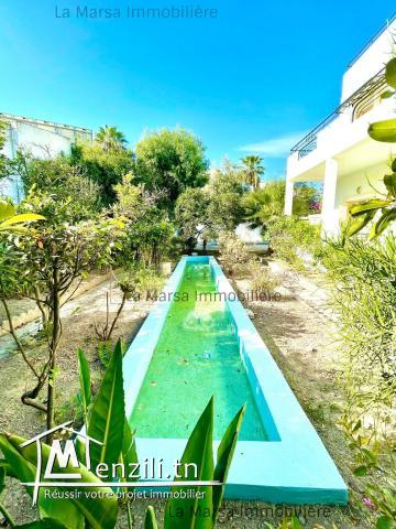 A Louer villa s5 avec piscine et jardin à Carthage