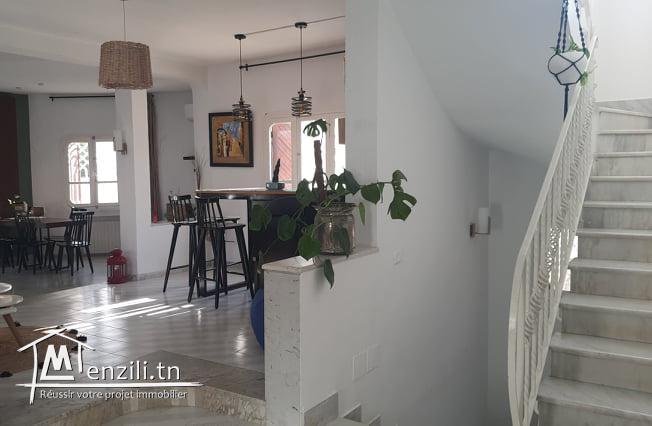 V I L L A   3   N I V E A U X    A   E L   M E N Z E H   9 A