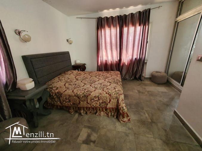 A louer à la marsa appartement richement meublé