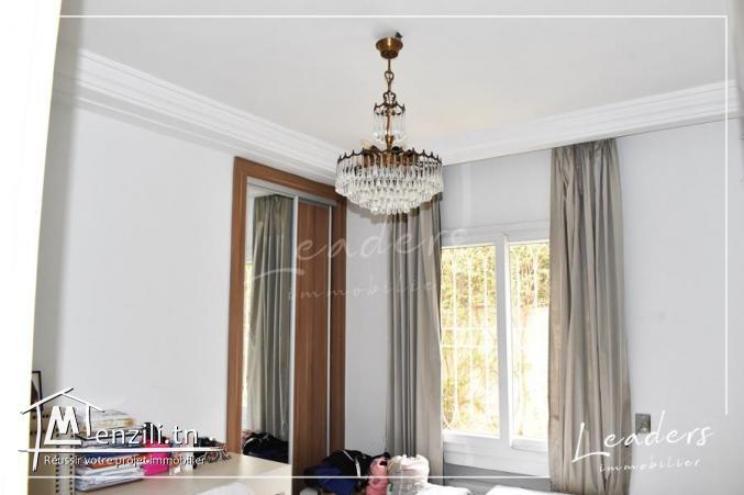 Vente un beau appartement en S+2 Haut standing avec jardin à La Soukra.