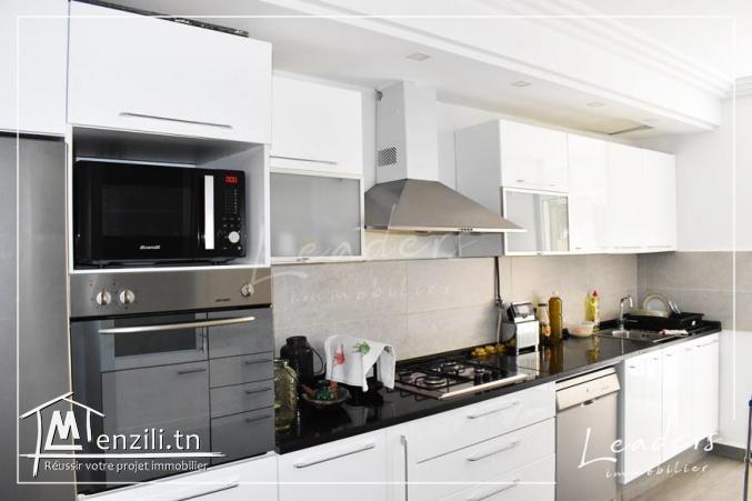 Vente un beau appartement en S+2 Haut standing avec jardin à La Soukra.