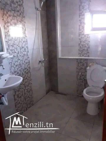 منزل للكراء على طول عام