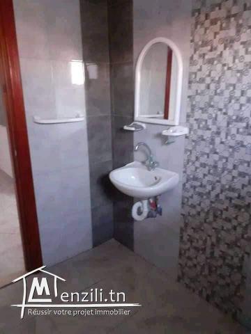 منزل للكراء على طول عام