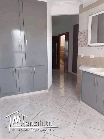 منزل للكراء على طول عام