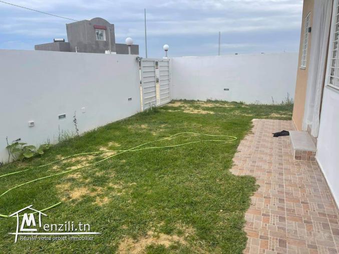 villa et studio  deuxième  position a la plage kerkouane-kélibia