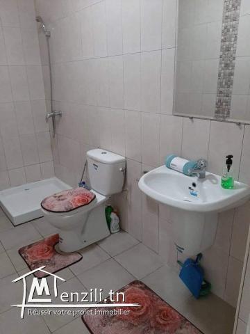 Magnifique appartement au bord de la plage à Hergla avec une place de parking en sous-sol