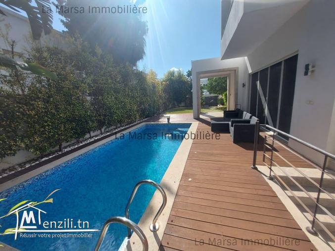A Louer villa s4 avec piscine et jardin à Carthage