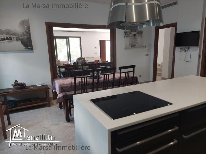 A Louer villa s4 avec piscine et jardin à Carthage